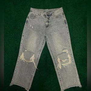 straight leg jeans with hole in the knee